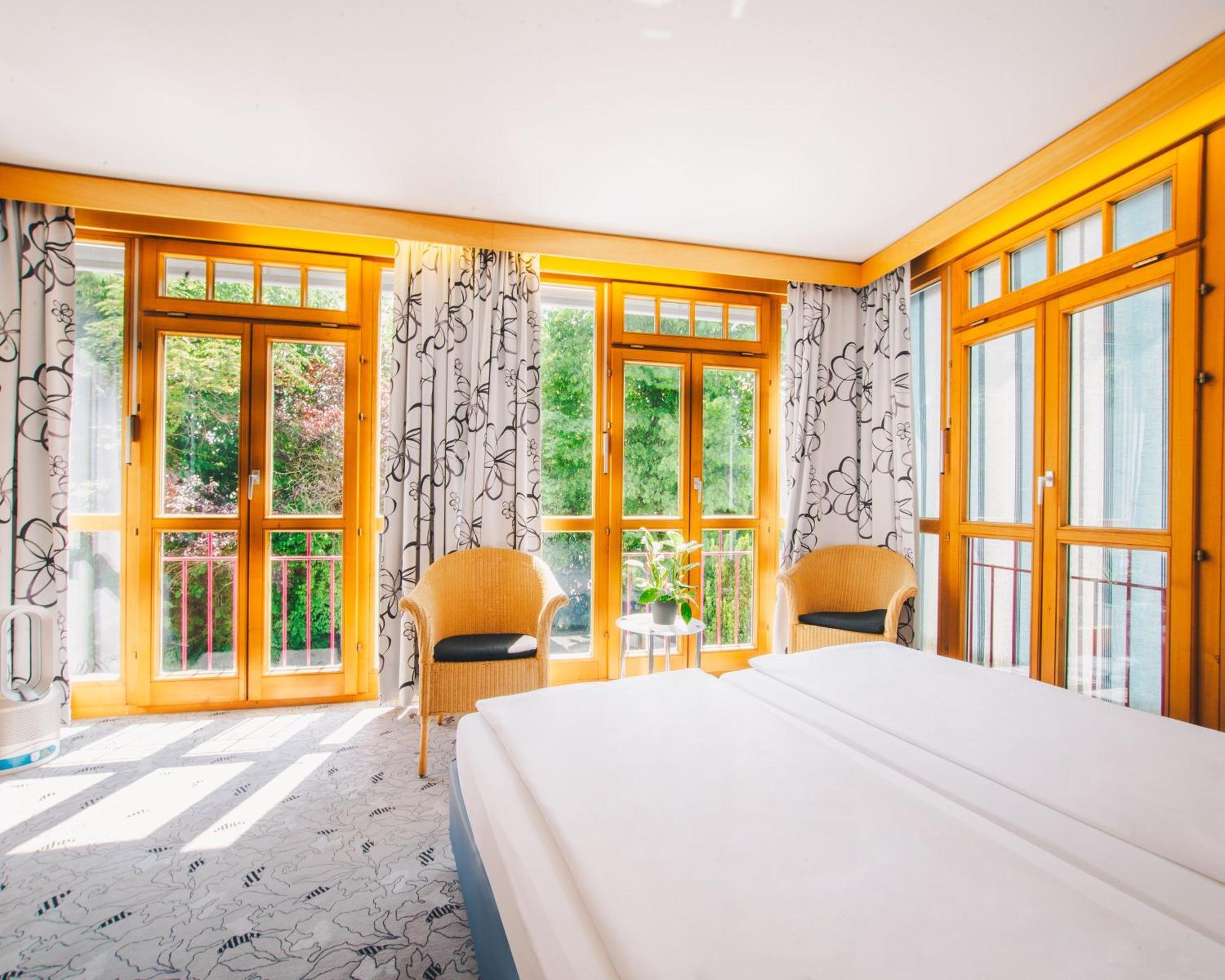 Villa Waldperlach By Blattl มิวนิก ภายนอก รูปภาพ